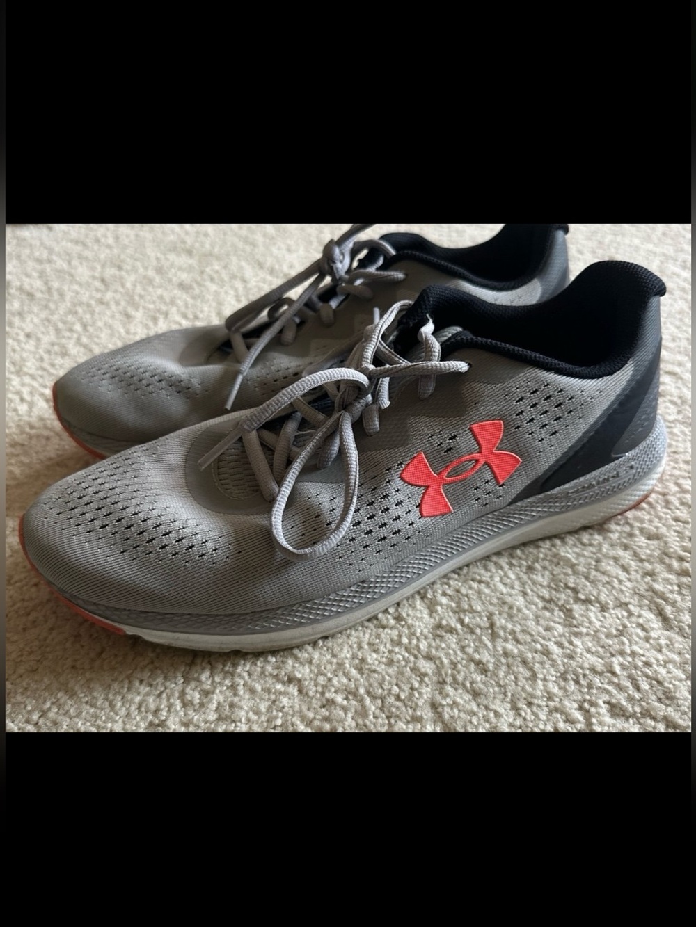 Women’s Under Armor Athletic running shoes size 11